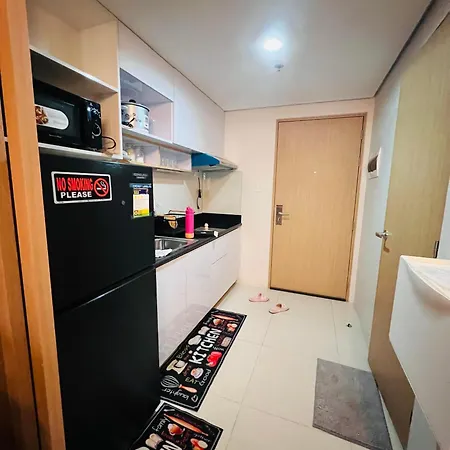 The Grass Residences 1 Cozy Bedroom With Balcony Netflix And Wifi