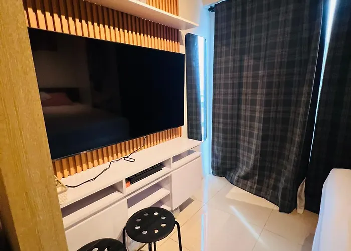 公寓式飯店 The Grass Residences 1 Cozy Bedroom With Balcony Netflix And Wifi *