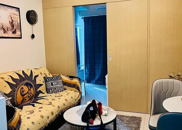 公寓式飯店 The Grass Residences 1 Cozy Bedroom With Balcony Netflix And Wifi 马尼拉